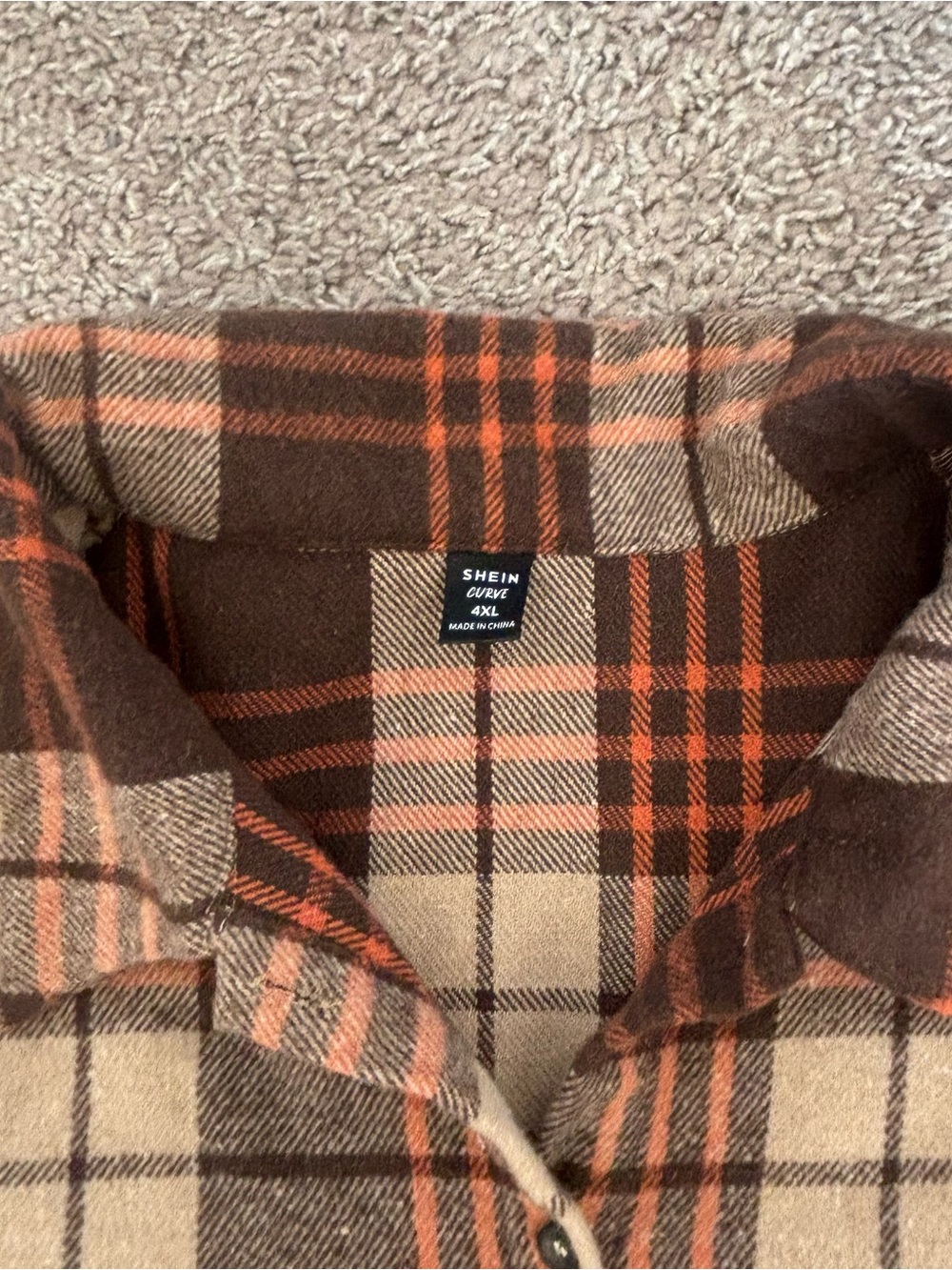 Cropped Plaid Button-Up Shacket - Picture 5 of 8